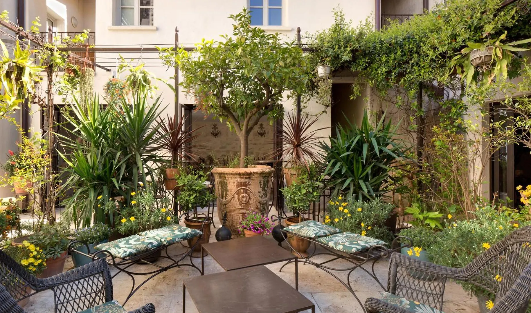 Jean Xxii Elegant Apartment Suite Spa Et Fitness With Balcony Avignon 0*,  France
