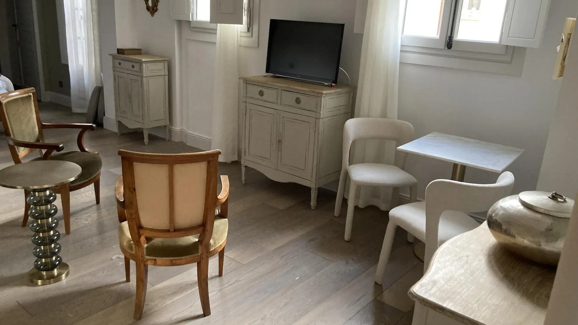 Jean Xxii Elegant Apartment Suite Spa Et Fitness With Balcony Avignon
