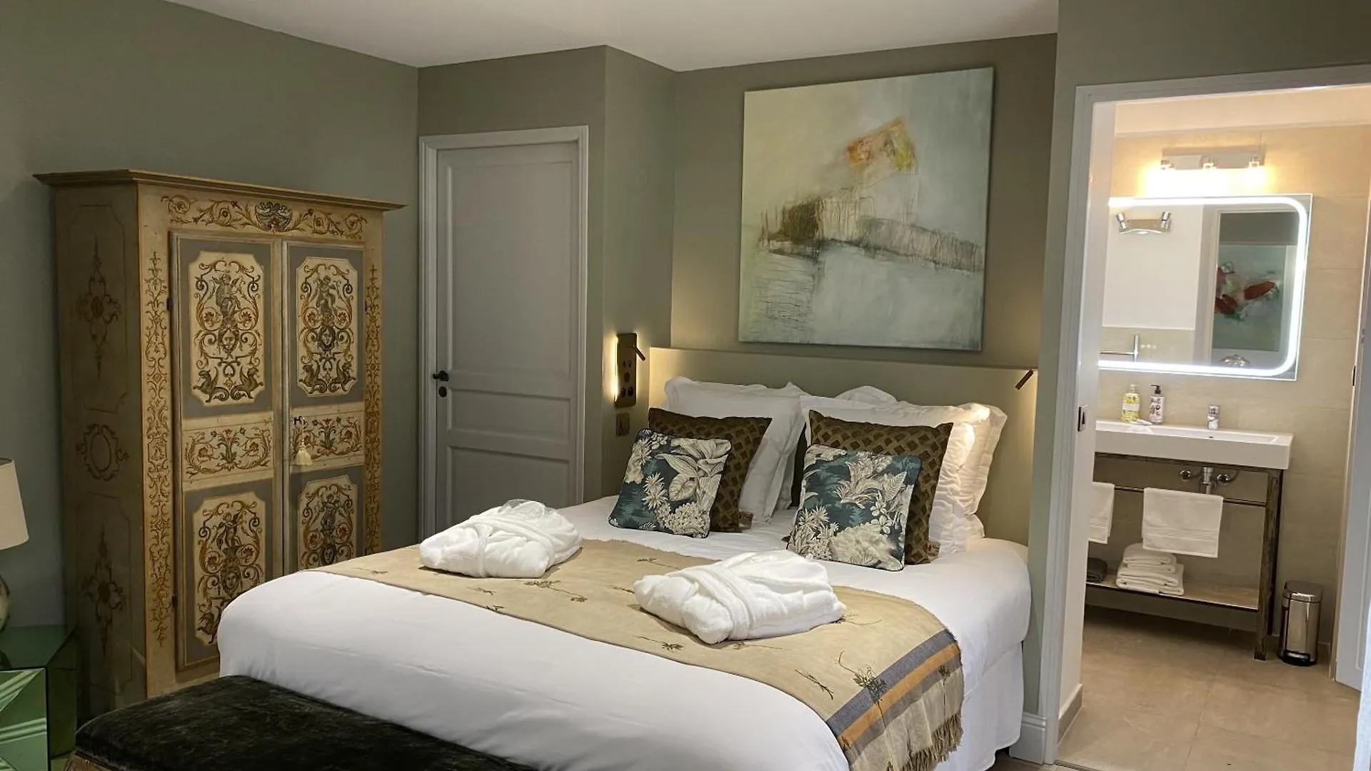 Jean Xxii Elegant Apartment Suite Spa Et Fitness With Balcony Avignon France