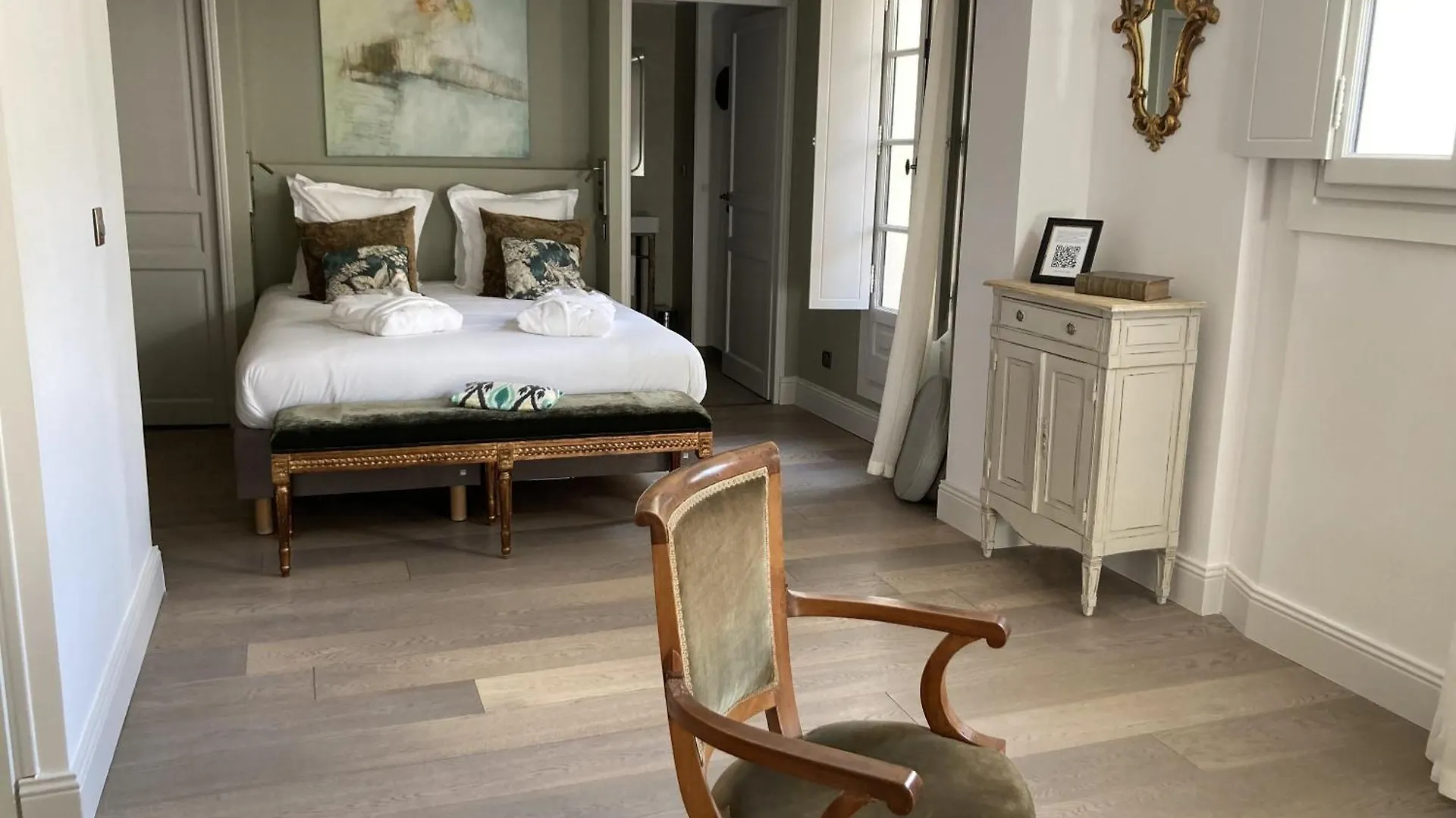 Jean Xxii Elegant Apartment Suite Spa Et Fitness With Balcony Avignon 0*,  France