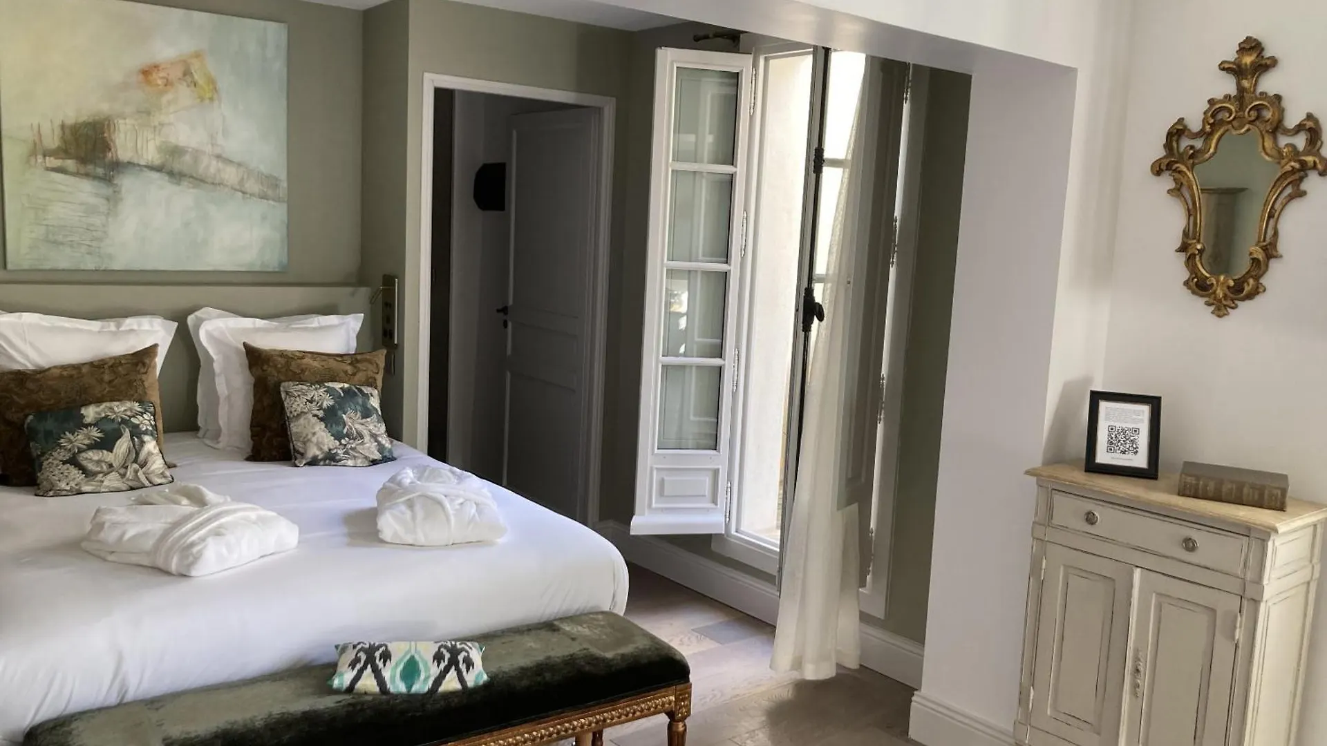 Jean Xxii Elegant Apartment Suite Spa Et Fitness With Balcony Avignon France